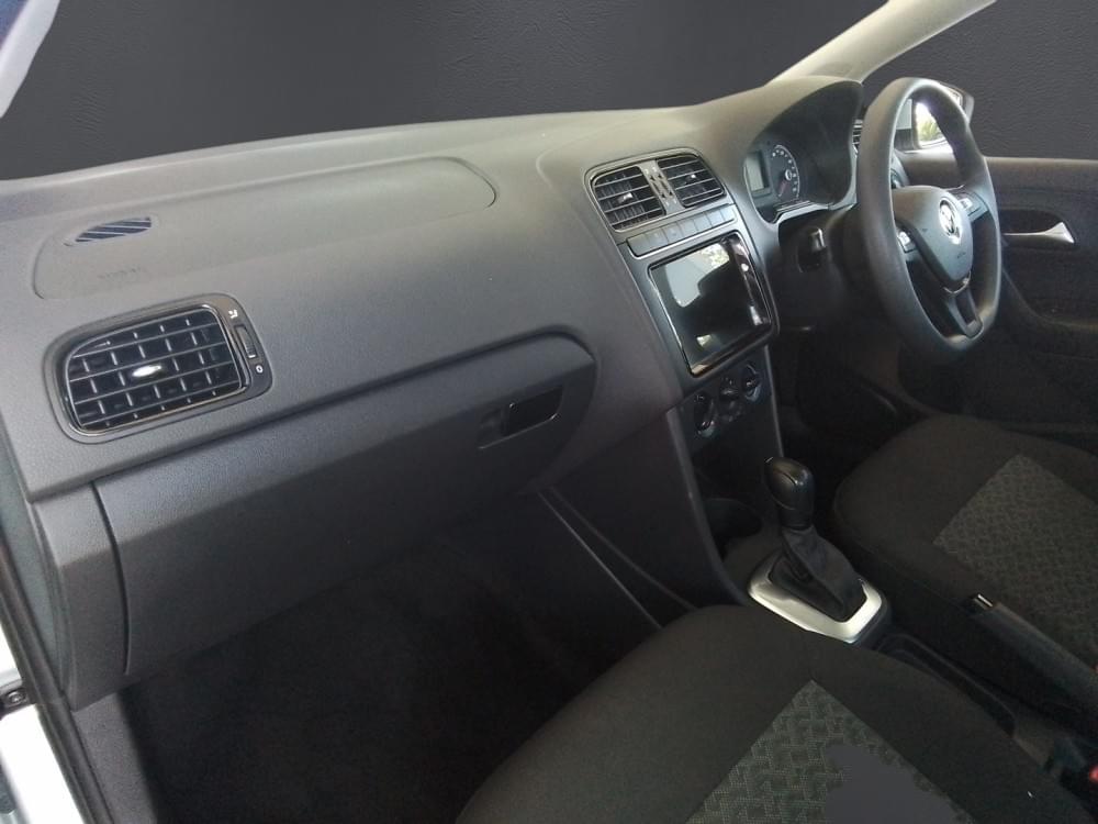 Volkswagen Polo Vivo Hatch 1.6 Life Tipt