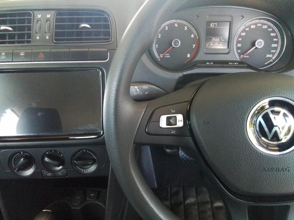 Volkswagen Polo Vivo Hatch 1.6 Life Tipt