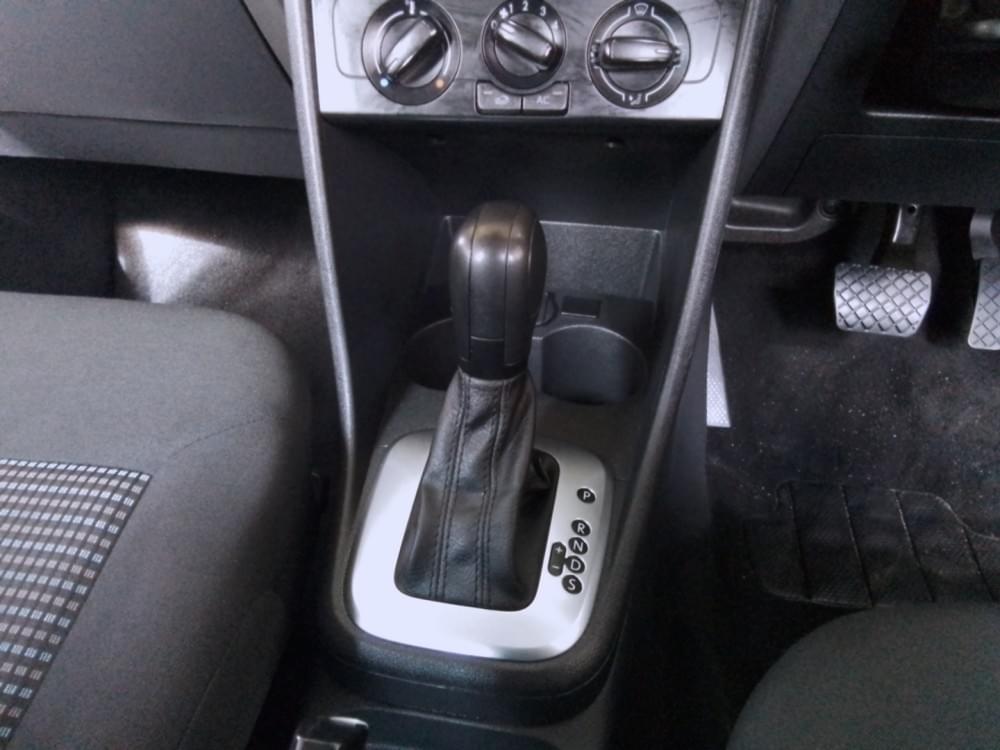 Volkswagen Polo Vivo Hatch 1.6 Comfortline Tiptronic