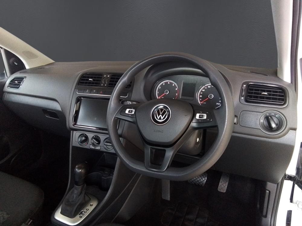 Volkswagen Polo Vivo Hatch 1.6 Life Tipt