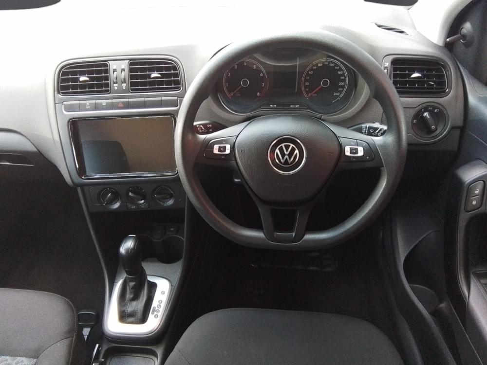 Volkswagen Polo Vivo Hatch 1.6 Life Tipt