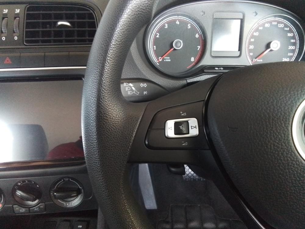 Volkswagen Polo Vivo Hatch 1.6 Life Tipt