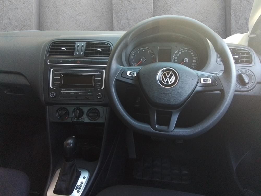Volkswagen Polo Vivo Hatch 1.6 Comfortline Tiptronic