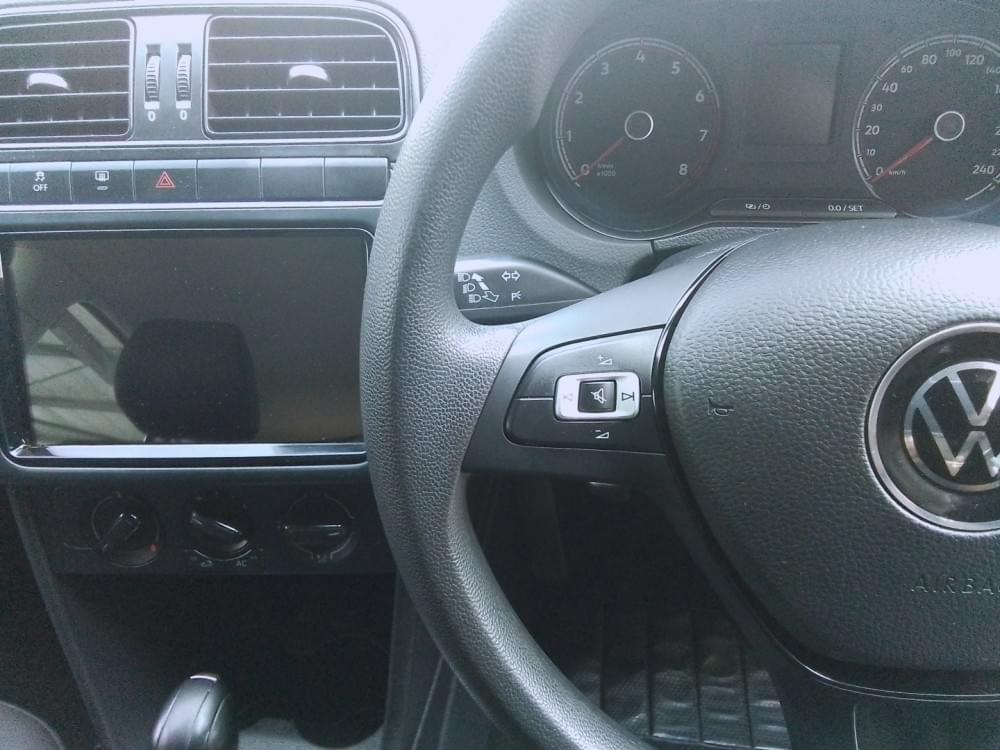 Volkswagen Polo Vivo Hatch 1.6 Life Tipt