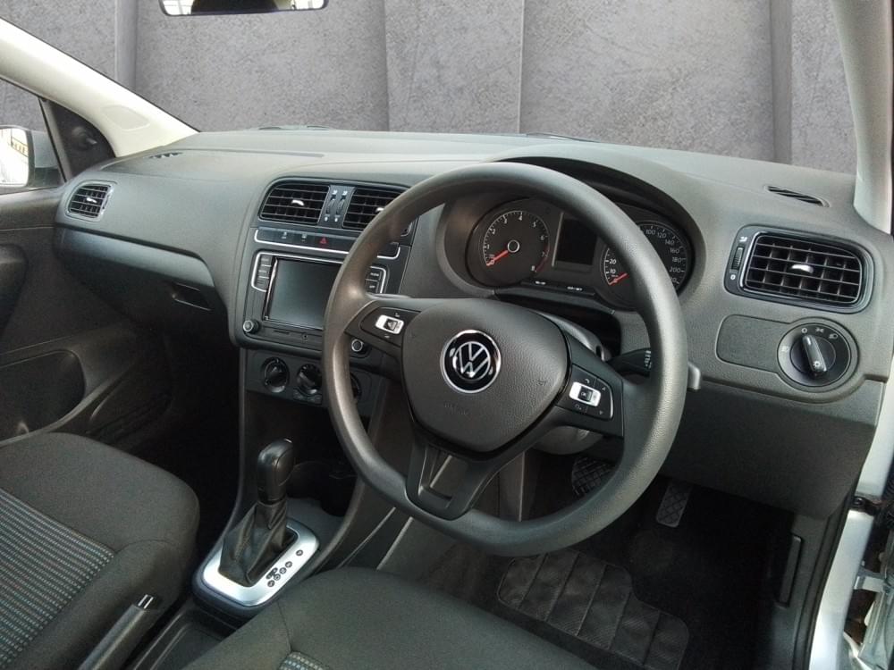 Volkswagen Polo Vivo Hatch 1.6 Comfortline Tiptronic