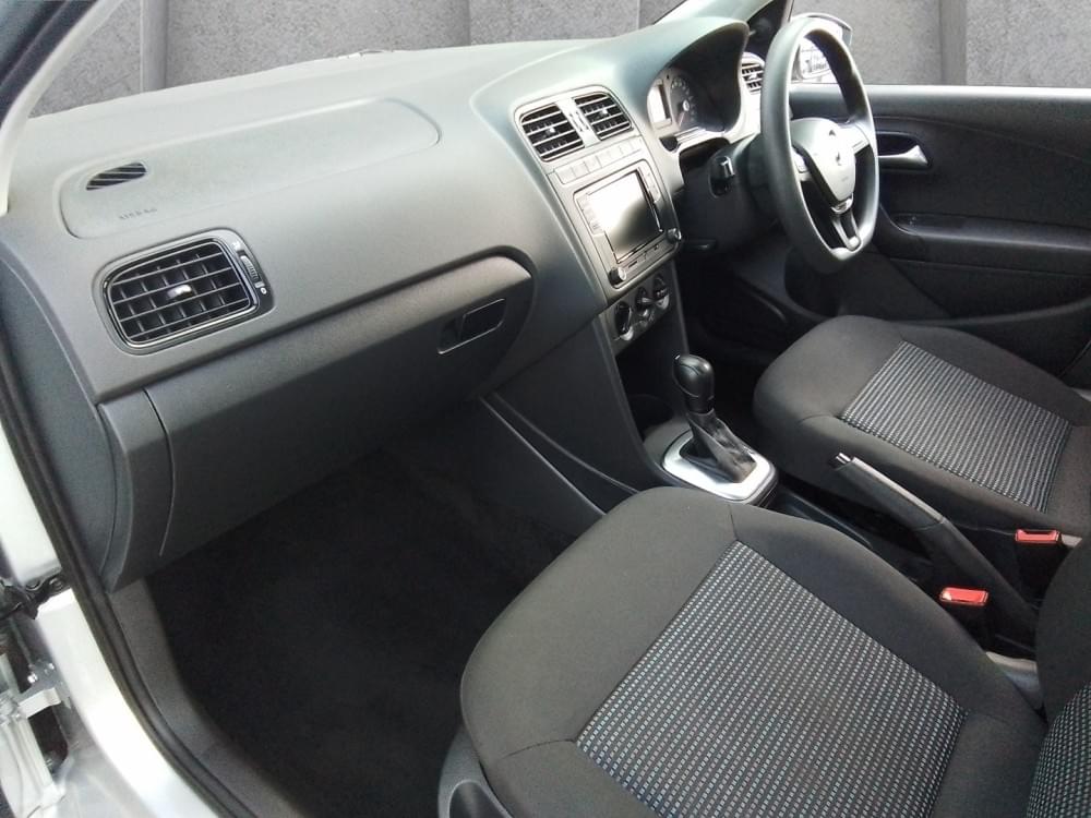 Volkswagen Polo Vivo Hatch 1.6 Comfortline Tiptronic