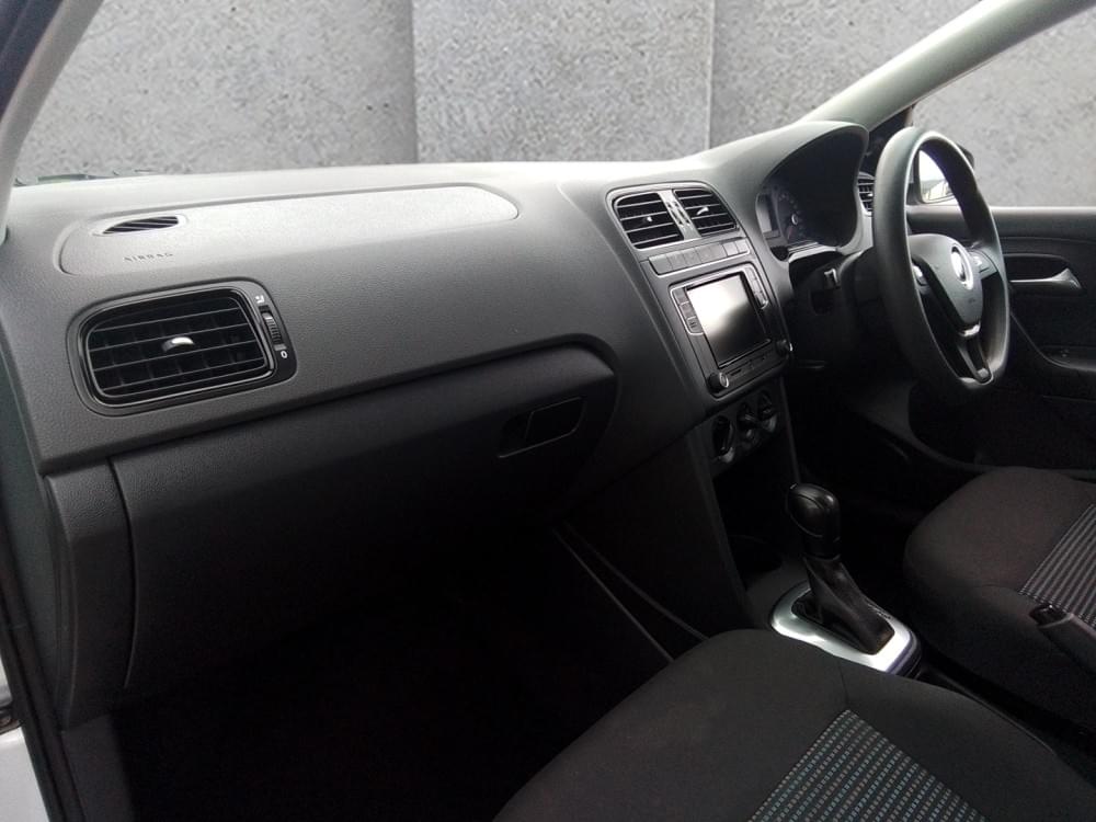 Volkswagen Polo Vivo Hatch 1.6 Comfortline Tiptronic