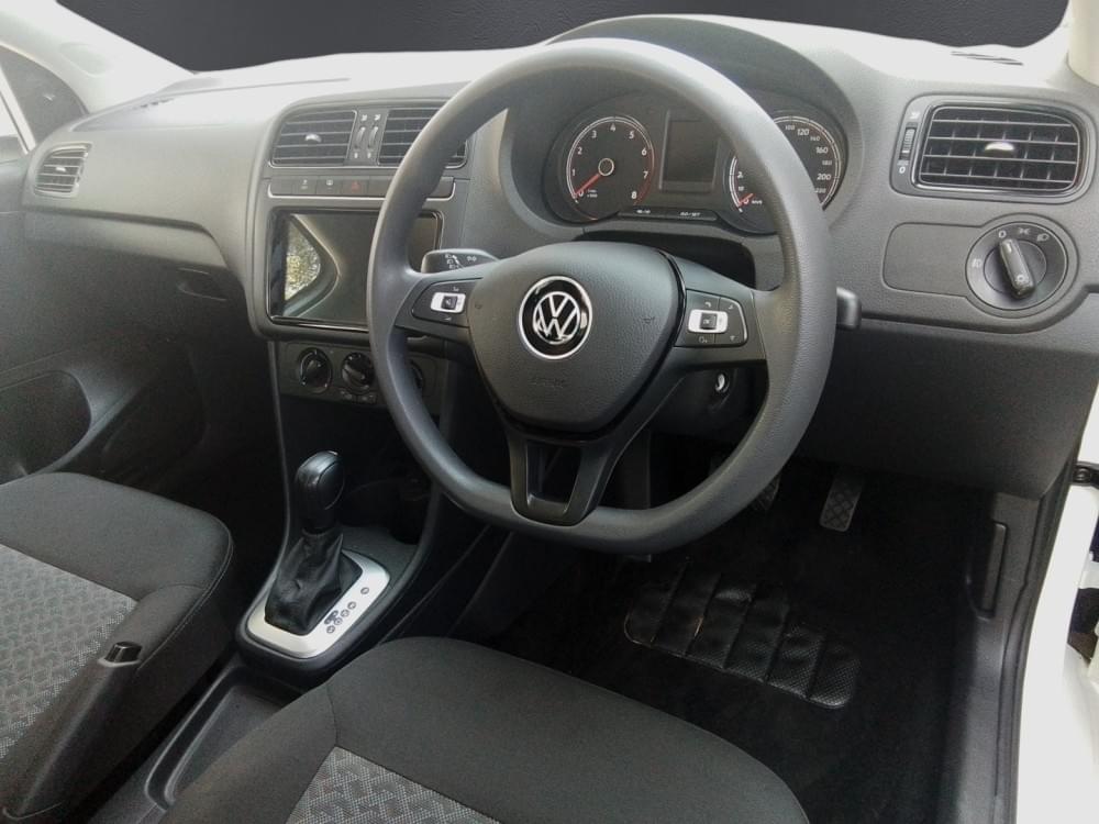 Volkswagen Polo Vivo Hatch 1.6 Life Tipt