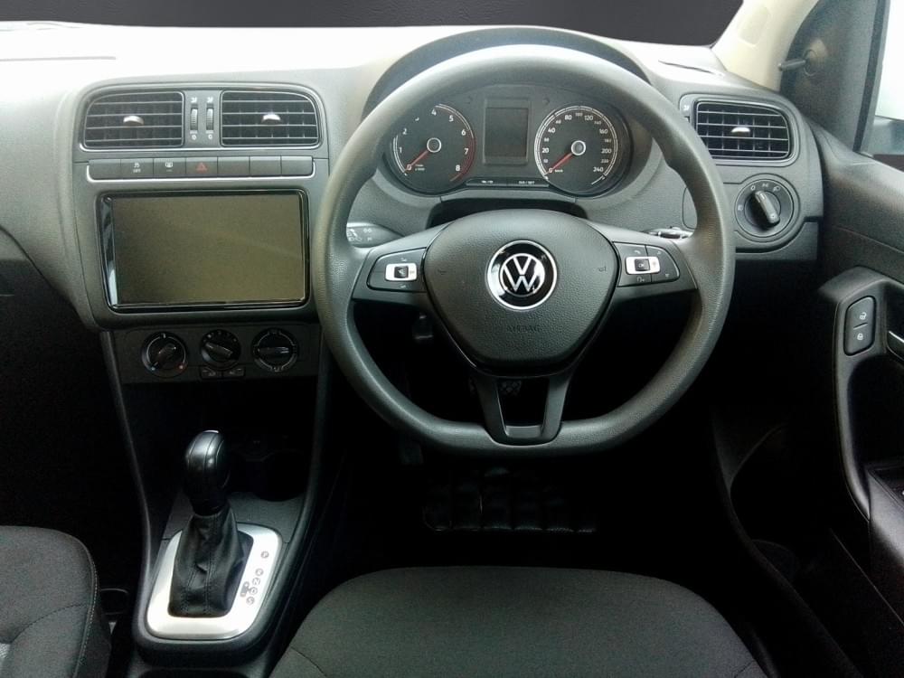 Volkswagen Polo Vivo Hatch 1.6 Life Tipt