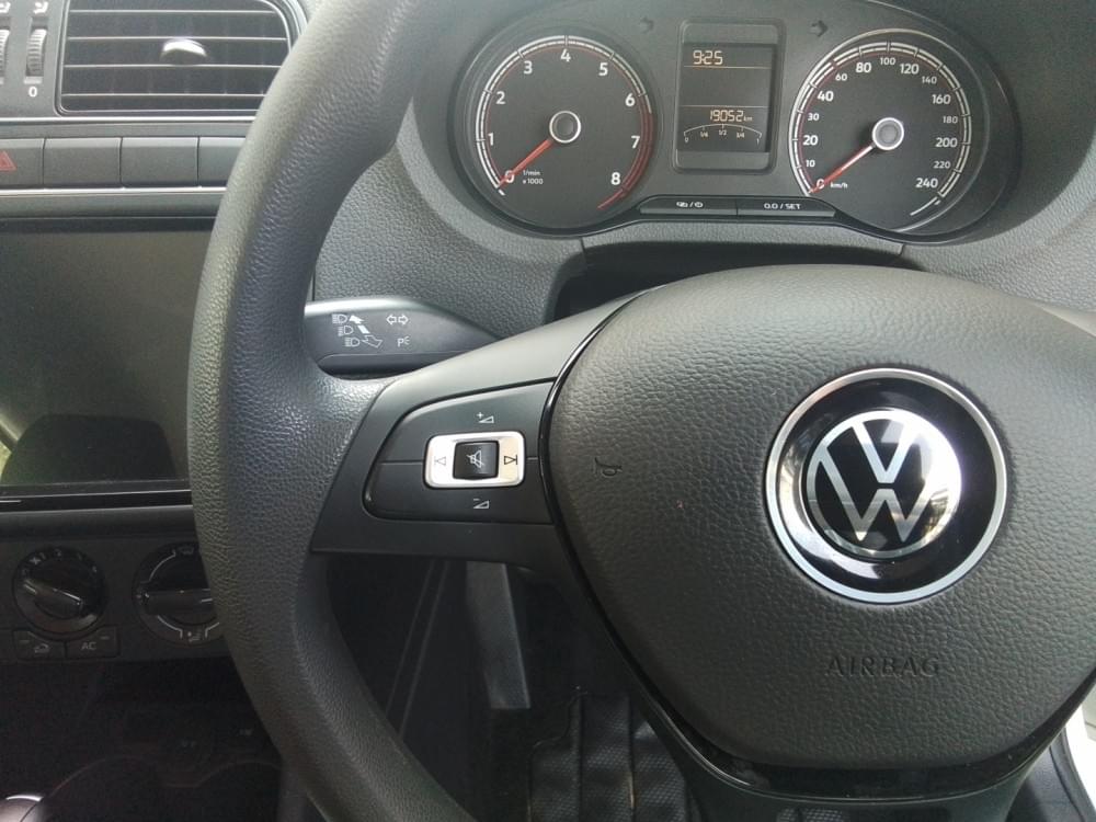Volkswagen Polo Vivo Hatch 1.6 Life Tipt