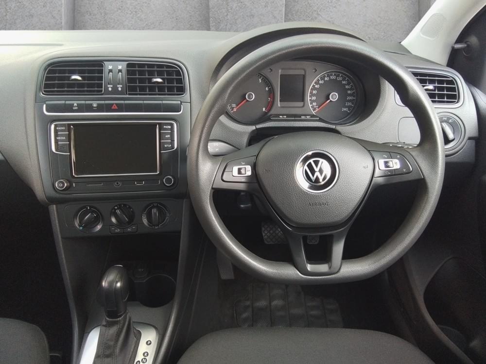 Volkswagen Polo Vivo Hatch 1.6 Comfortline Tiptronic