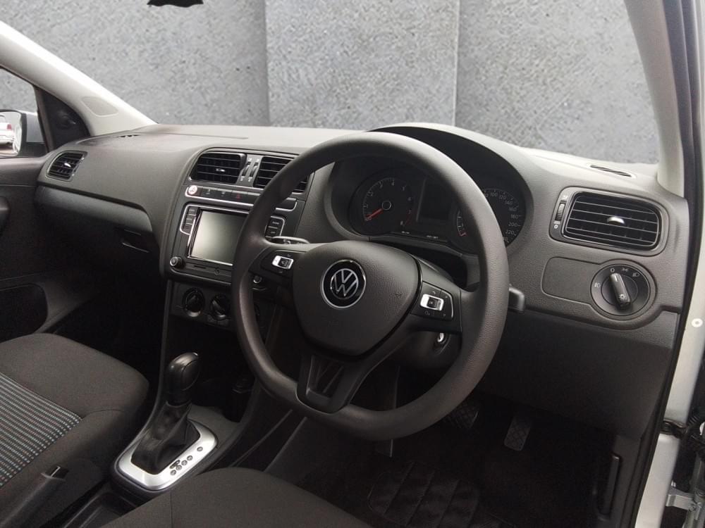 Volkswagen Polo Vivo Hatch 1.6 Comfortline Tiptronic
