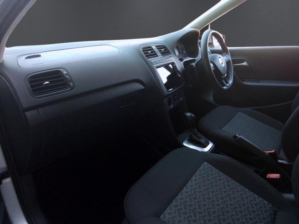 Volkswagen Polo Vivo Hatch 1.6 Life Tipt