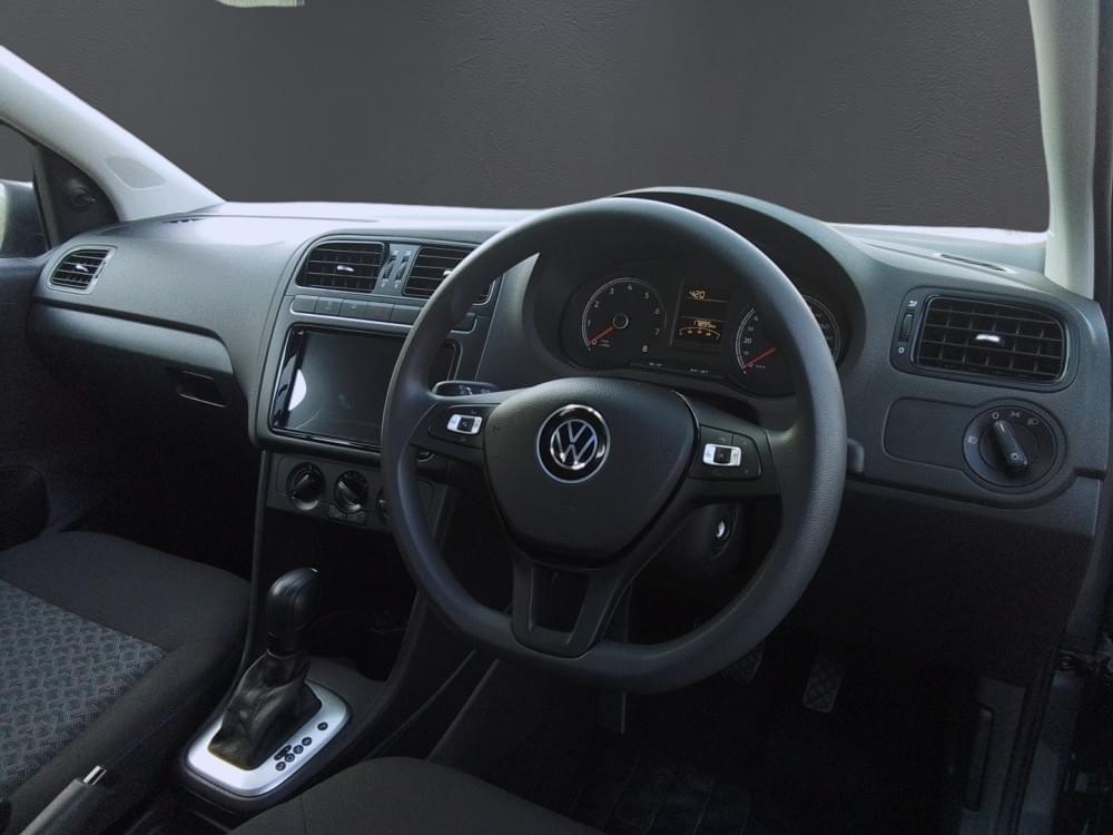 Volkswagen Polo Vivo Hatch 1.6 Life Tipt