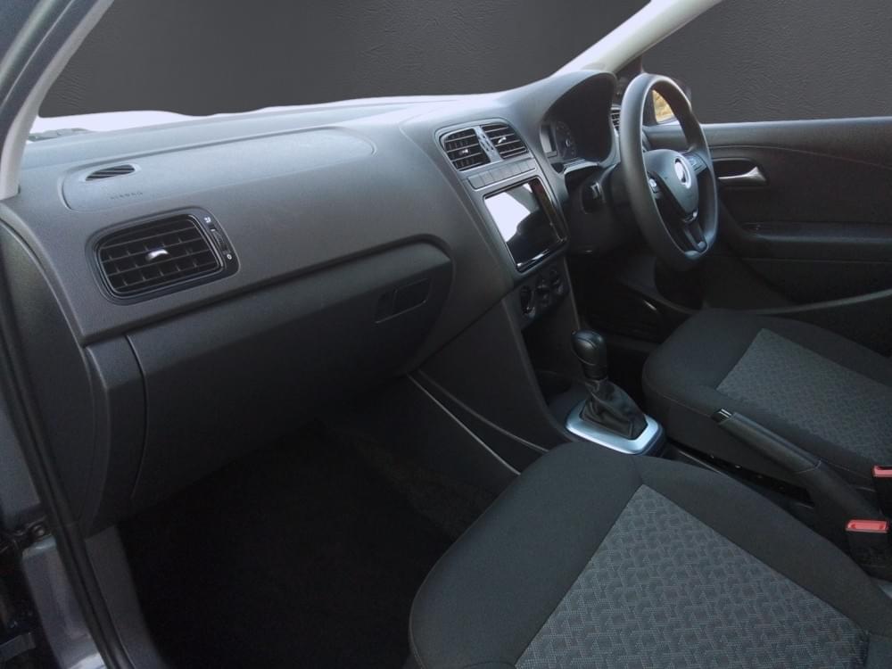 Volkswagen Polo Vivo Hatch 1.6 Life Tipt