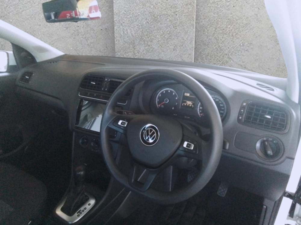 Volkswagen Polo Vivo Hatch 1.6 Life