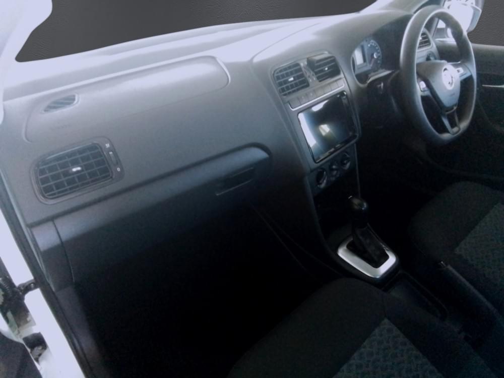 Volkswagen Polo Vivo Hatch 1.6 Life Tipt