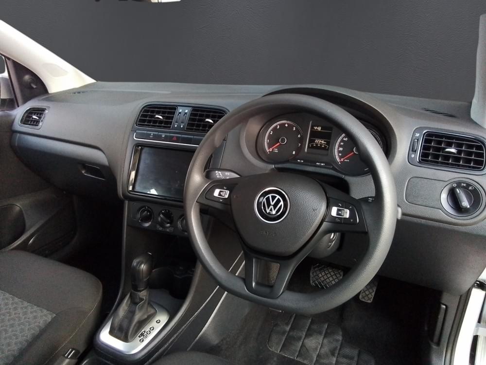 Volkswagen Polo Vivo Hatch 1.6 Life Tipt