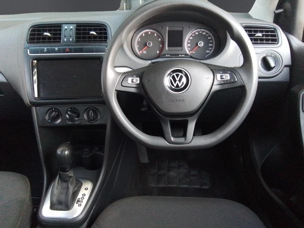 Volkswagen Polo Vivo Hatch 1.6 Life Tipt