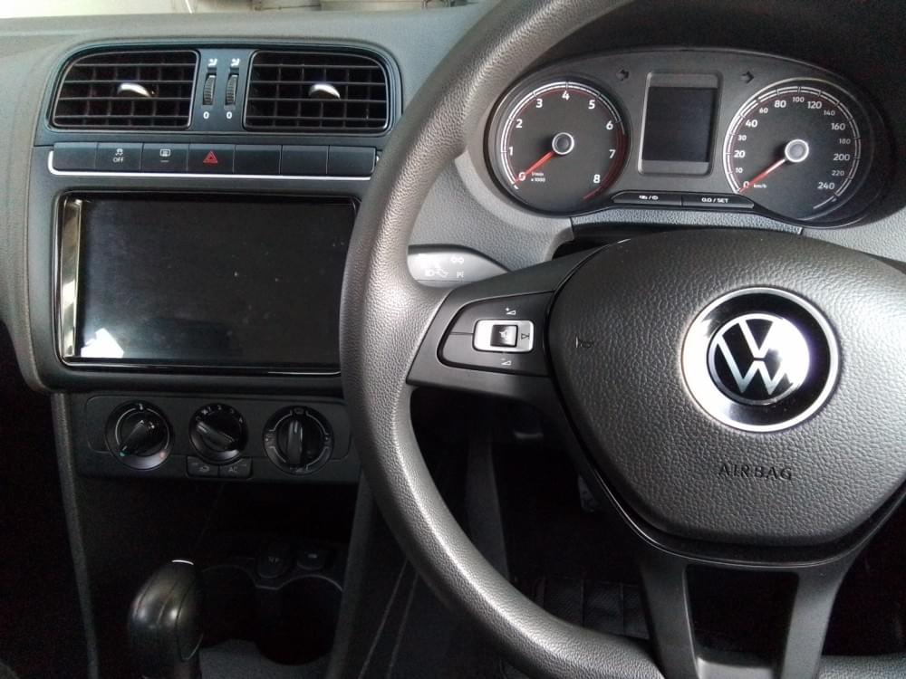 Volkswagen Polo Vivo Hatch 1.6 Life Tipt