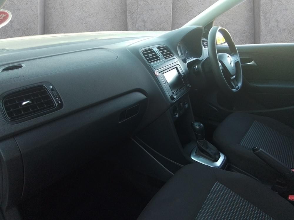 Volkswagen Polo Vivo Hatch 1.6 Comfortline Tiptronic