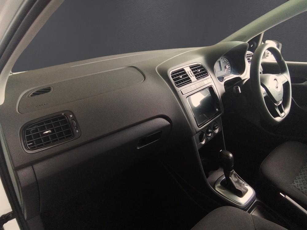 Volkswagen Polo Vivo Hatch 1.6 Life Tipt