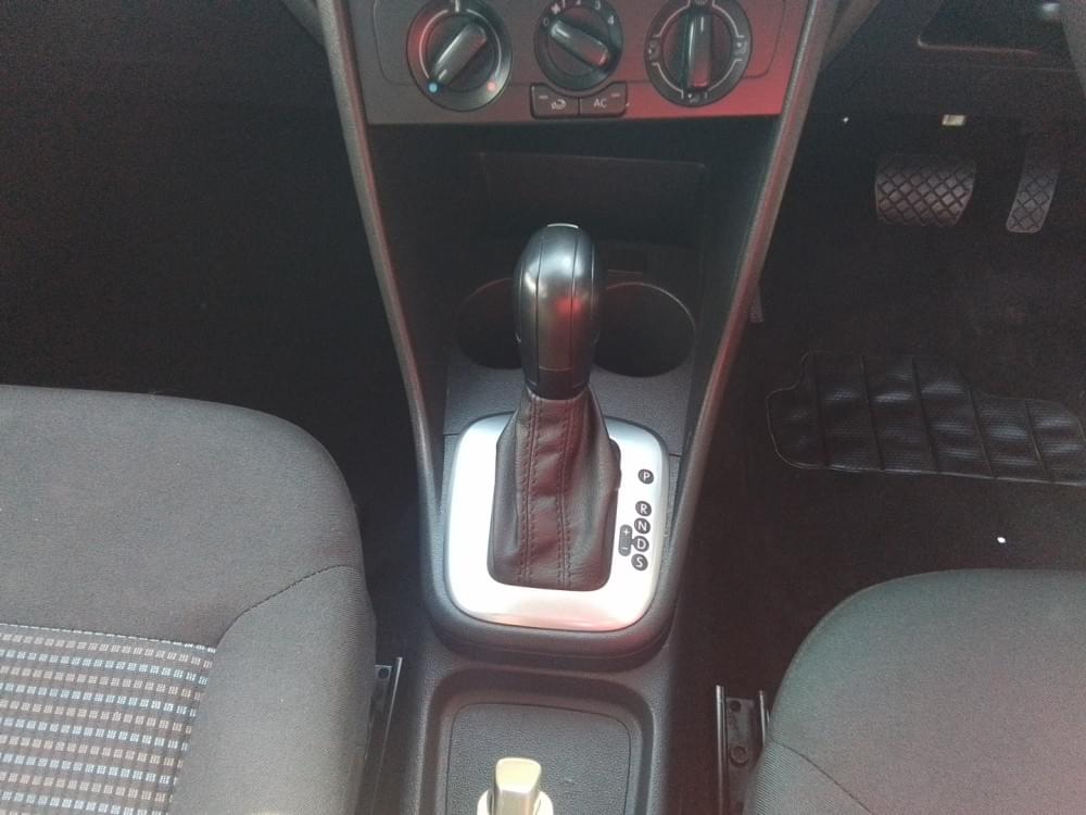 Volkswagen Polo Vivo Hatch 1.6 Comfortline Tiptronic