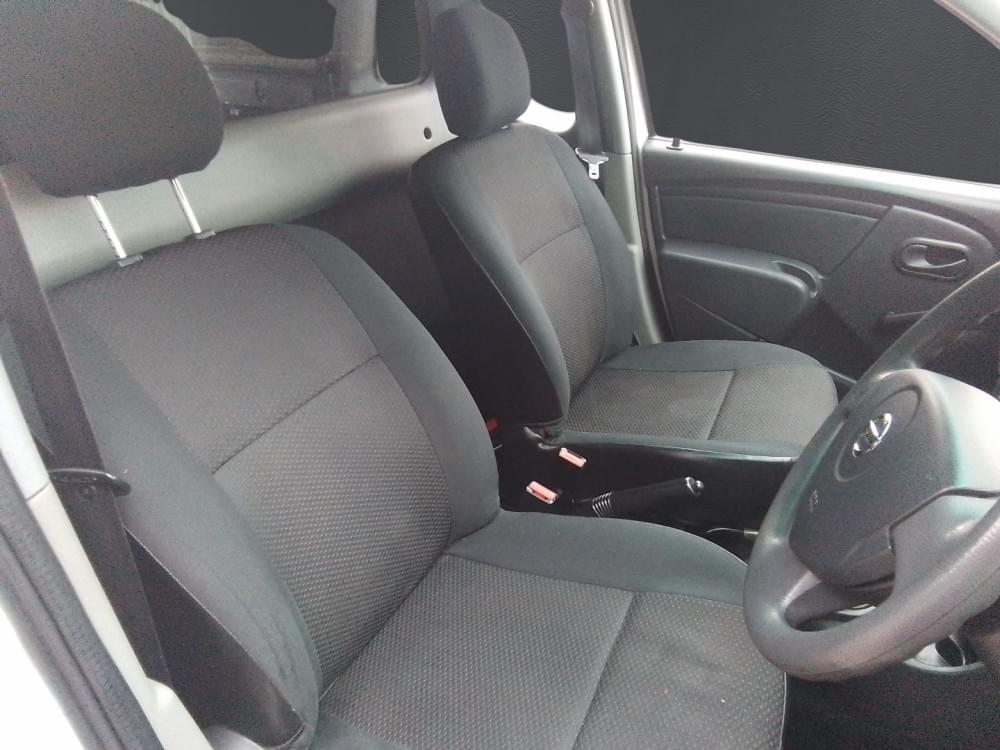 Nissan Np200 1.6 8V Ac Safety Pack