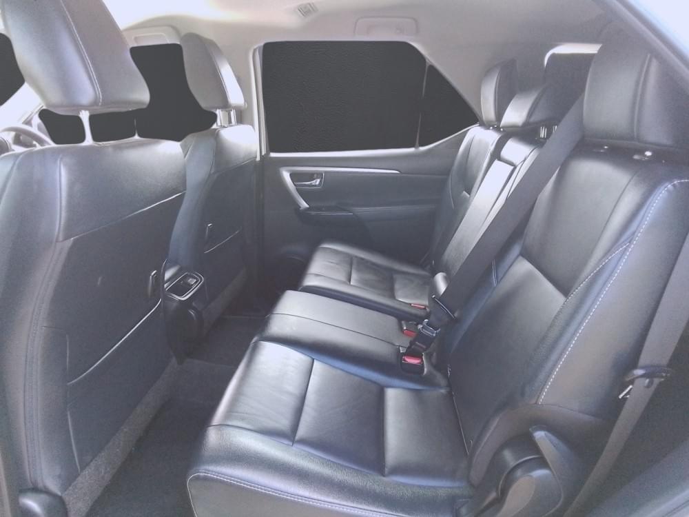 Toyota Fortuner 2.4 Gd-6 Rb 6At