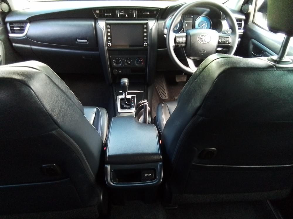 Toyota Fortuner 2.4 Gd-6 Rb 6At