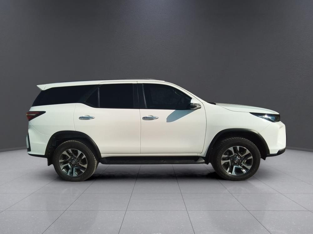 Toyota Fortuner 2.4 Gd-6 Rb 6At