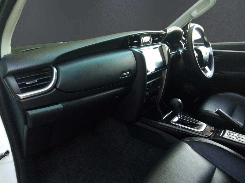 Toyota Fortuner 2.4 Gd-6 Rb 6At