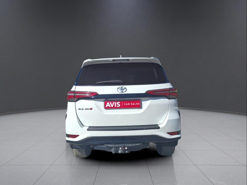 Toyota Fortuner 2.4 Gd-6 Rb 6At