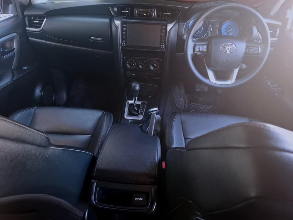 Toyota Fortuner 2.4 Gd-6 Rb 6At