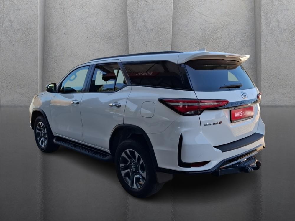 Toyota Fortuner 2.4 Gd-6 Rb At
