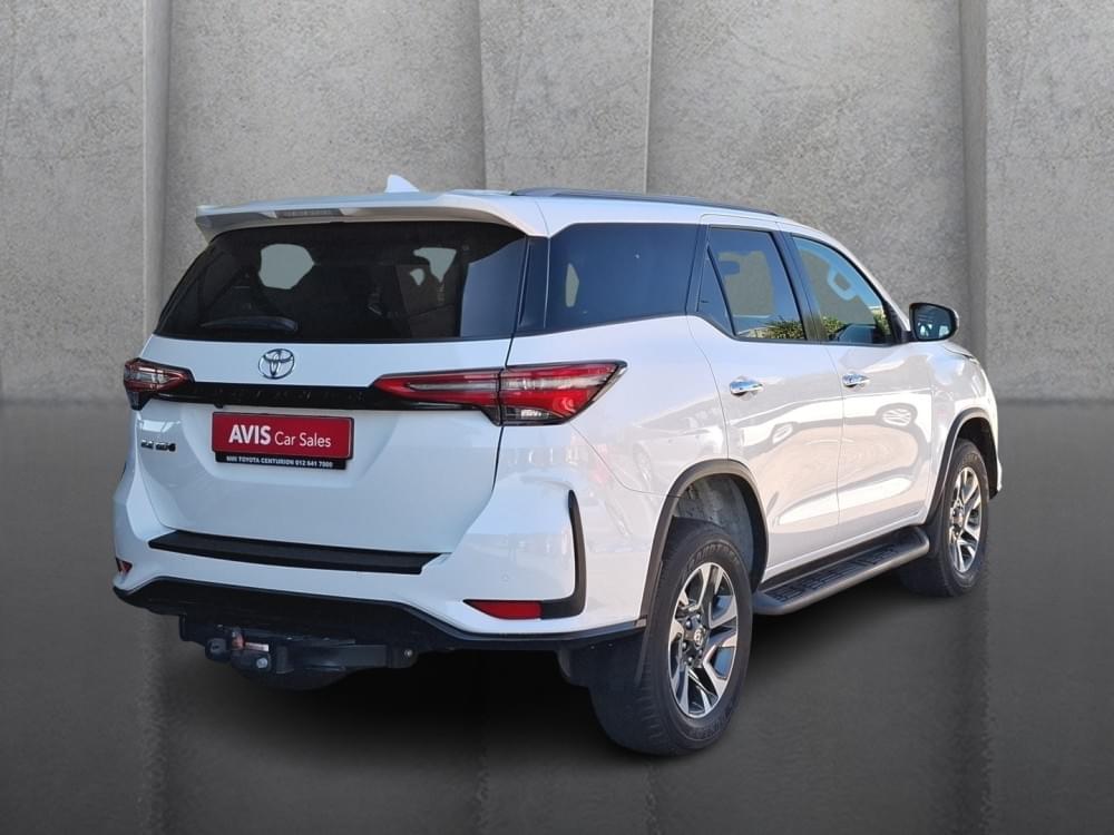 Toyota Fortuner 2.4 Gd-6 Rb At