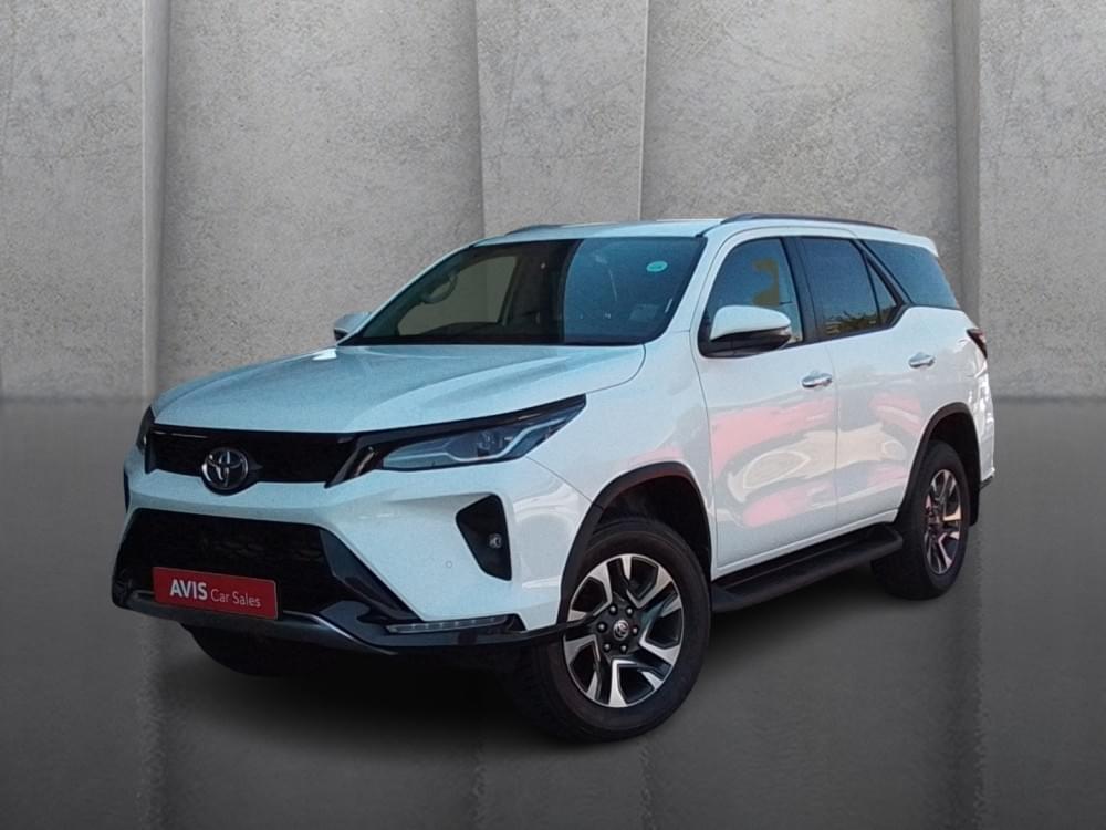 Toyota Fortuner 2.4 Gd-6 Rb At