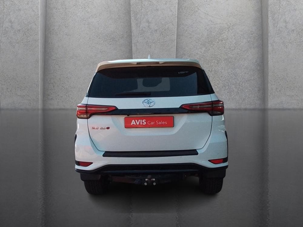 Toyota Fortuner 2.4 Gd-6 Rb At