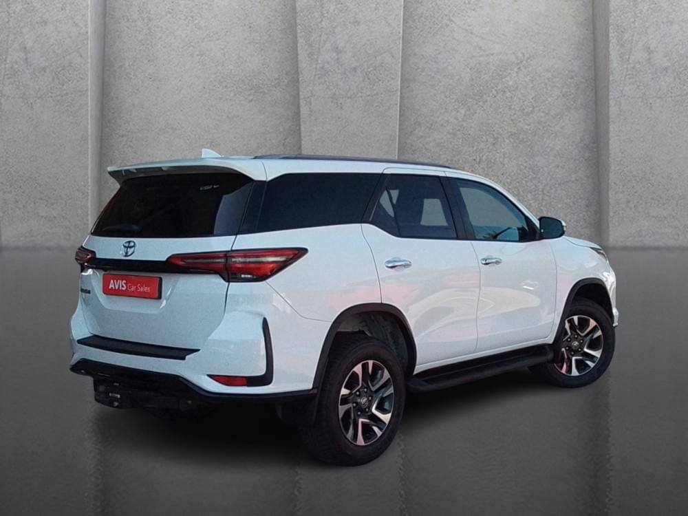 Toyota Fortuner 2.4 Gd-6 Rb At