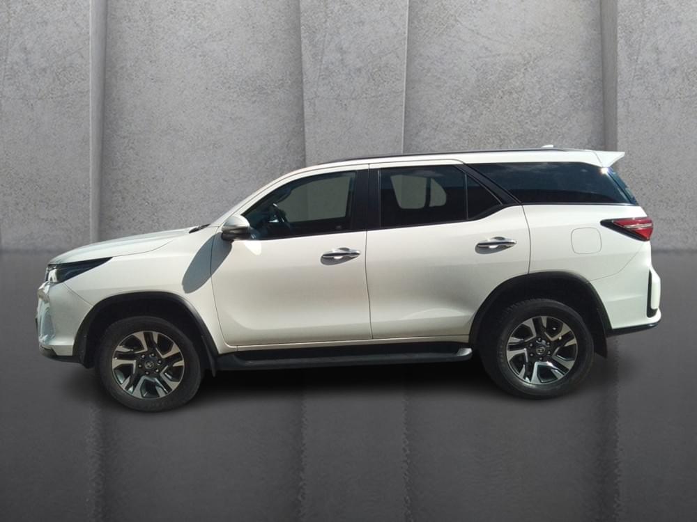 Toyota Fortuner 2.4 Gd-6 At