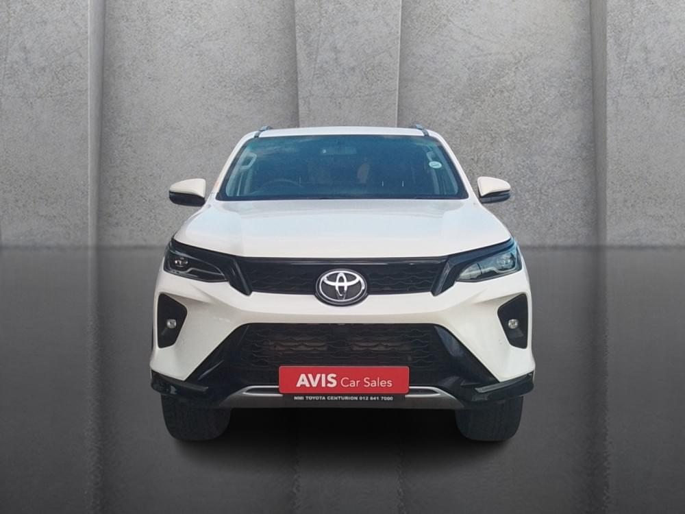 Toyota Fortuner 2.4 Gd-6 Rb At