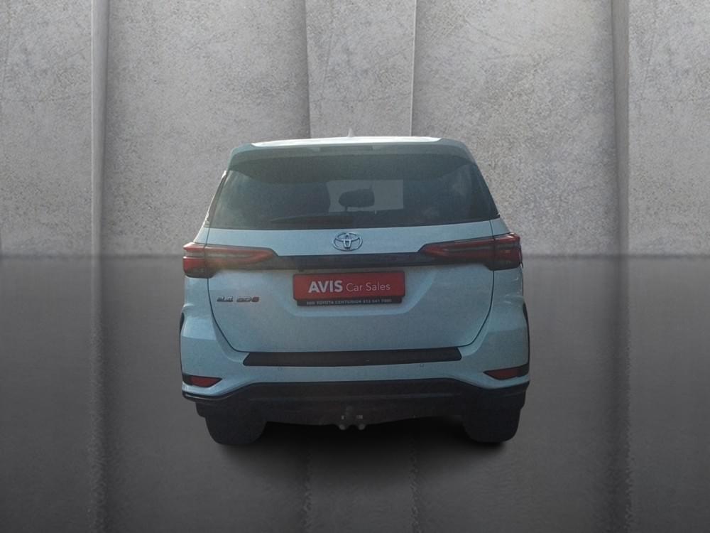 Toyota Fortuner 2.4 Gd-6 Rb At