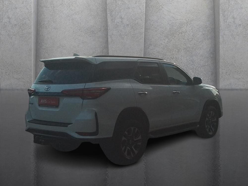 Toyota Fortuner 2.4 Gd-6 Rb At