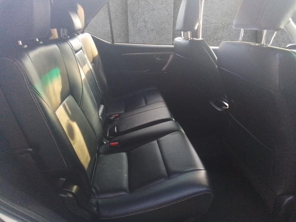 Toyota Fortuner 2.4 Gd-6 Rb At