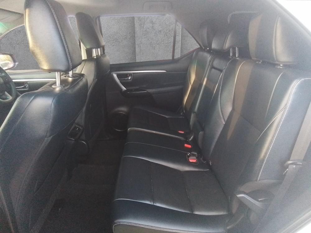 Toyota Fortuner 2.4 Gd-6 Rb At