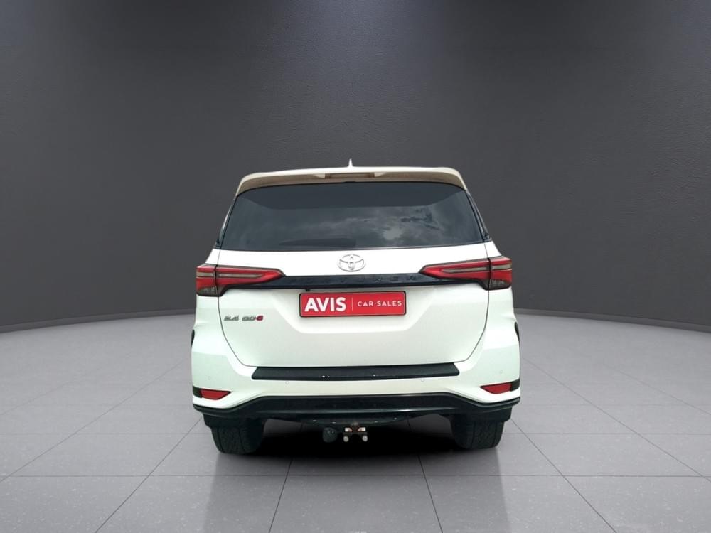 Toyota Fortuner 2.4 Gd-6 Rb 6At