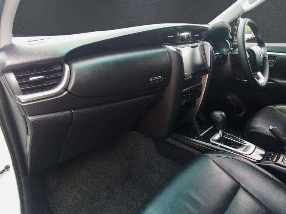 Toyota Fortuner 2.4 Gd-6 Rb 6At