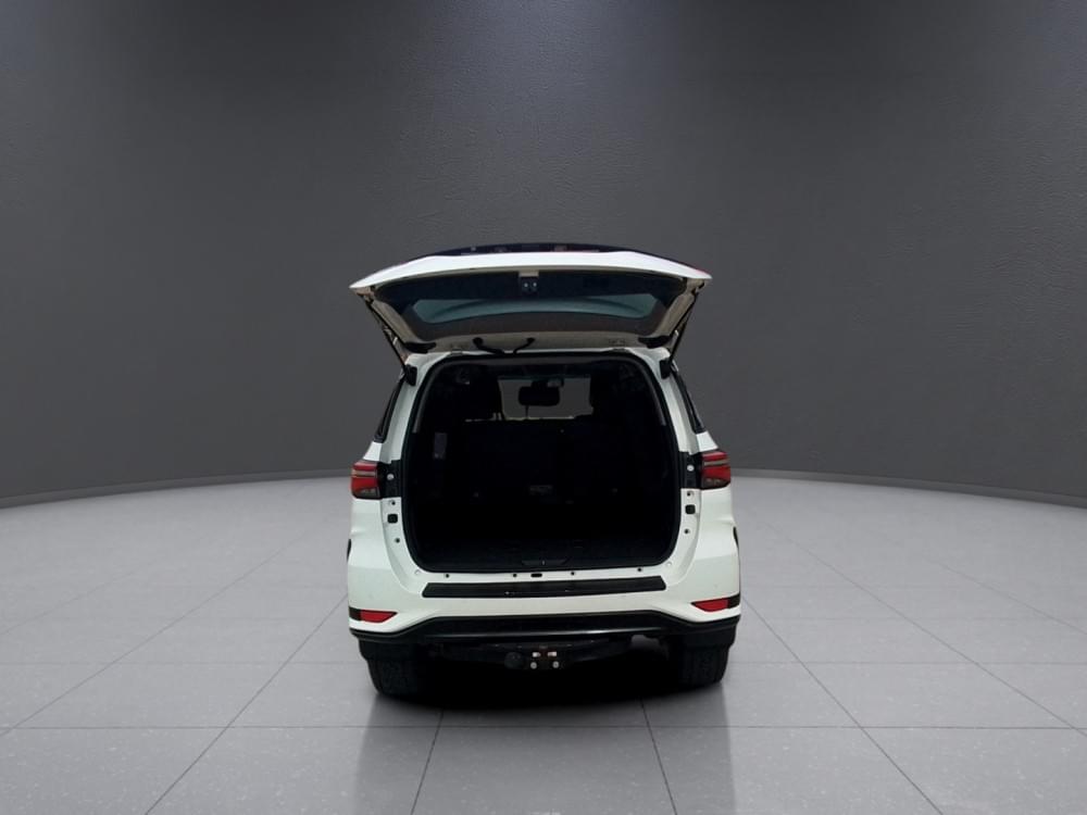 Toyota Fortuner 2.4 Gd-6 Rb 6At