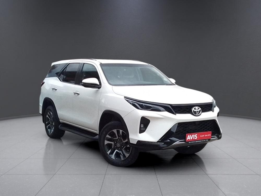 Toyota Fortuner 2.4 Gd-6 Rb At