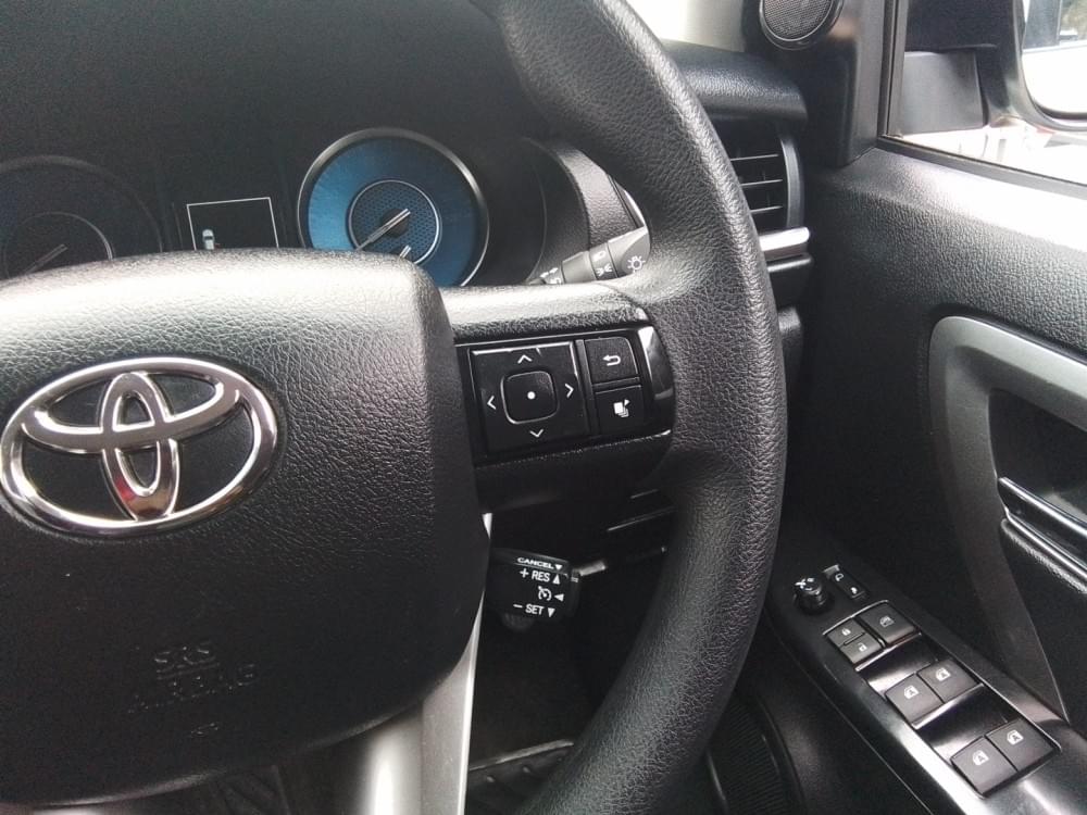 Toyota Fortuner 2.4 Gd-6 Rb At